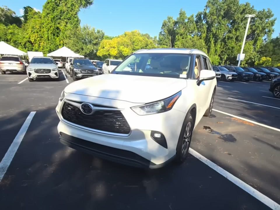 2023 TOYOTA HIGHLANDER XLE