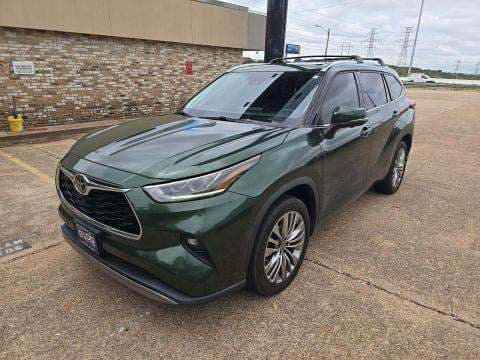 2023 TOYOTA HIGHLANDER Platinum