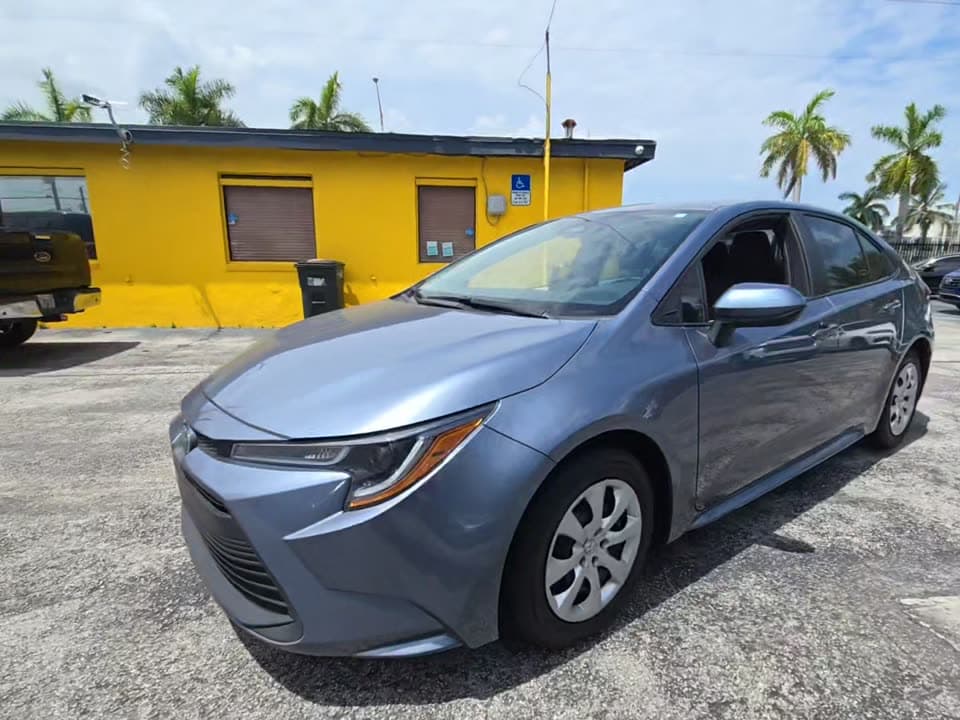 2025 TOYOTA COROLLA LE