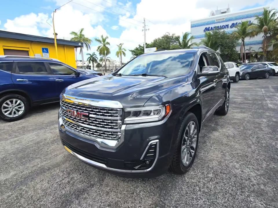 2021 GMC ACADIA Denali 1