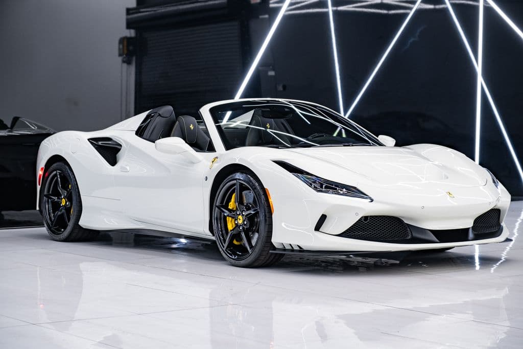 2022 FERRARI F8 Base