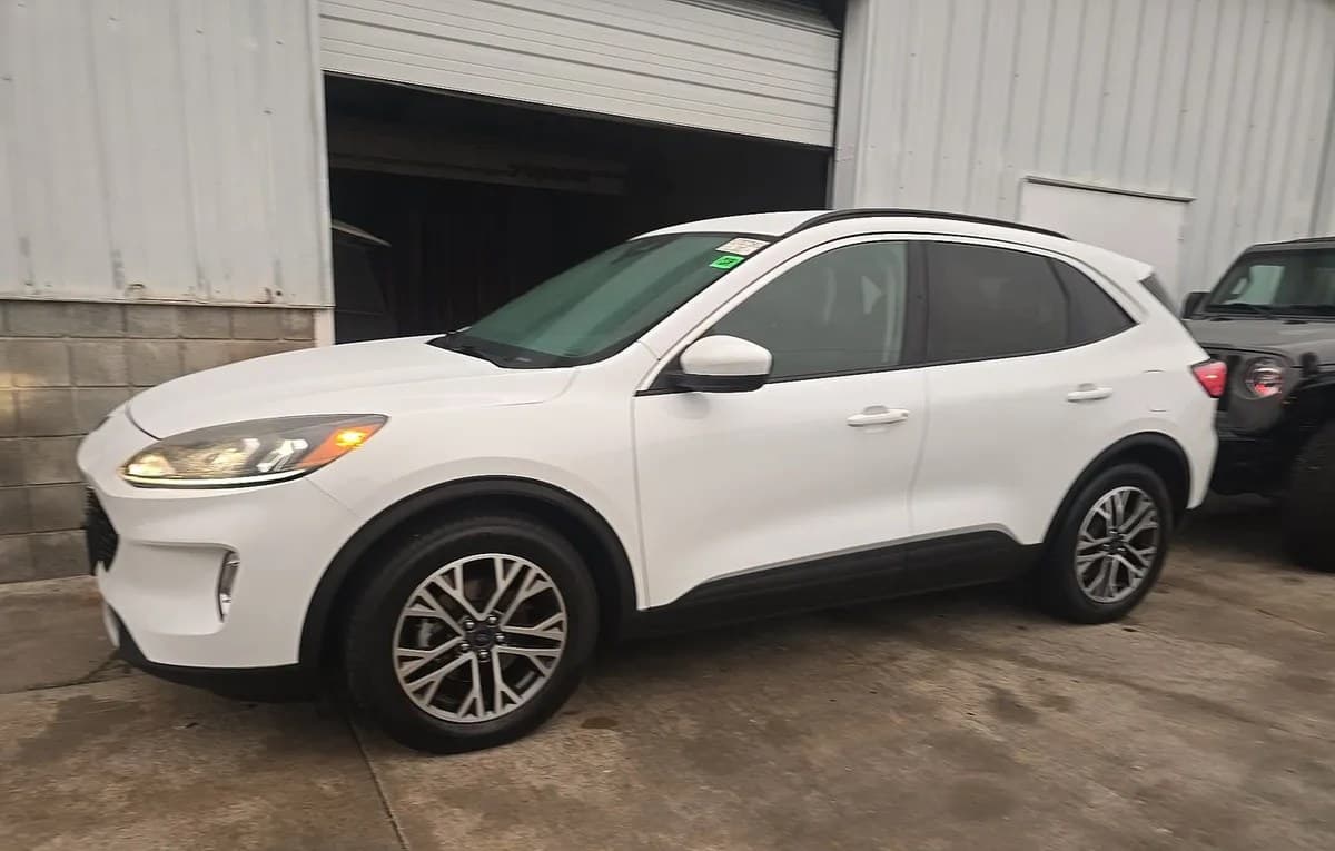 2020 FORD ESCAPE SEL 1