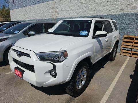 2024 TOYOTA 4RUNNER SR5