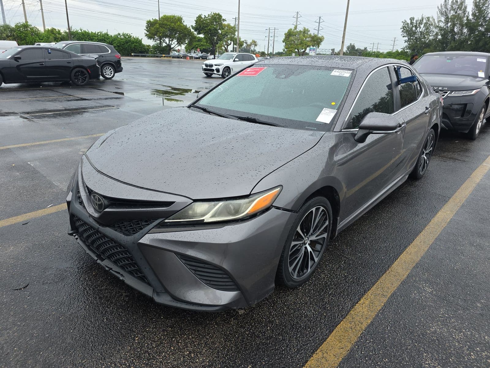 2019 TOYOTA CAMRY SE