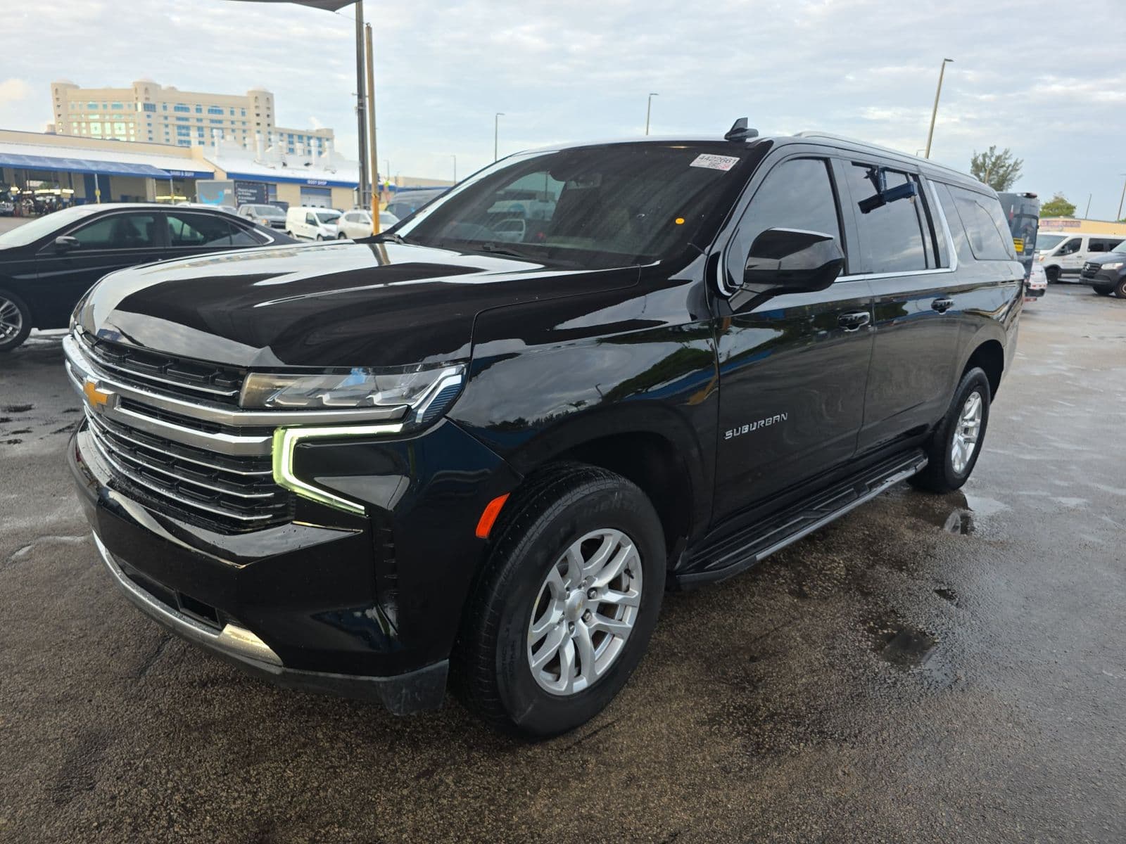2021 CHEVROLET SUBURBAN LT