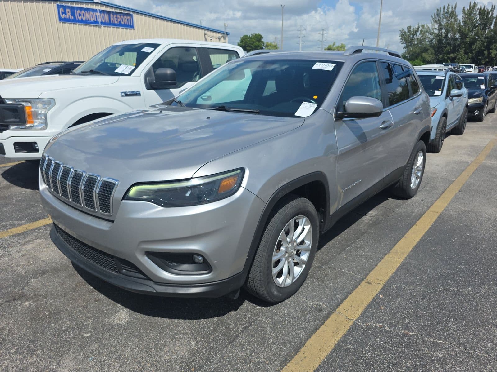 2019 JEEP CHEROKEE Latitude