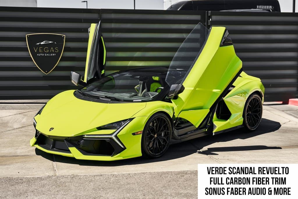 2026 LAMBORGHINI REVUELTO Base