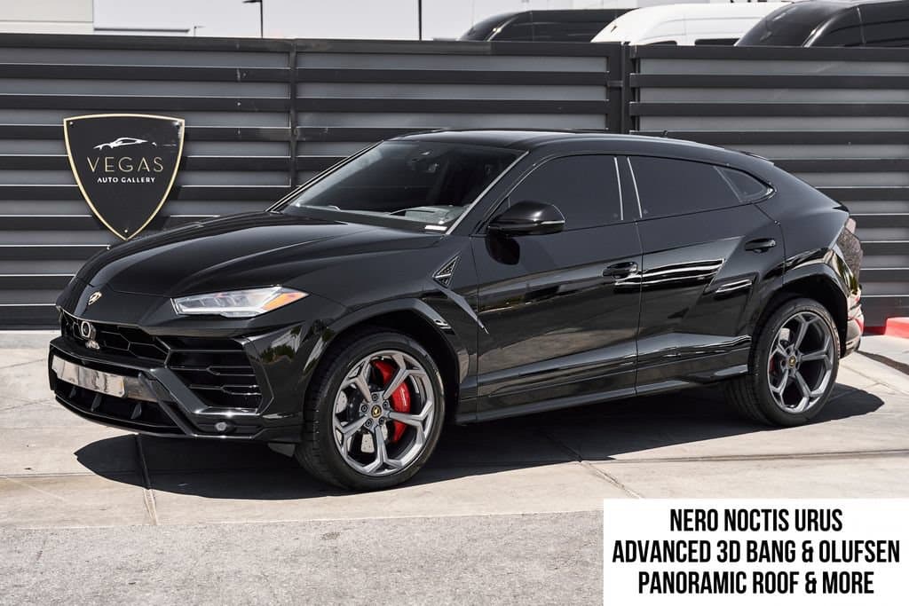 2022 LAMBORGHINI URUS Base