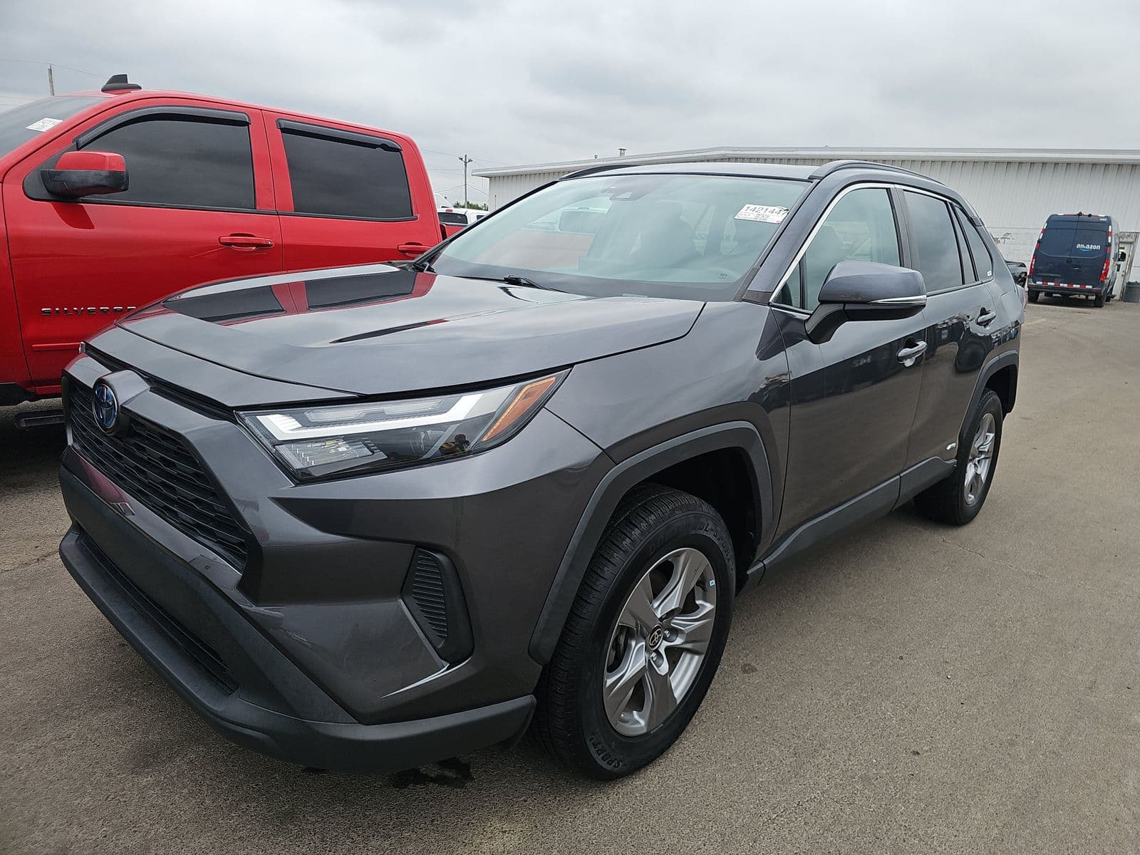 2022 TOYOTA RAV4 HYBRID XLE
