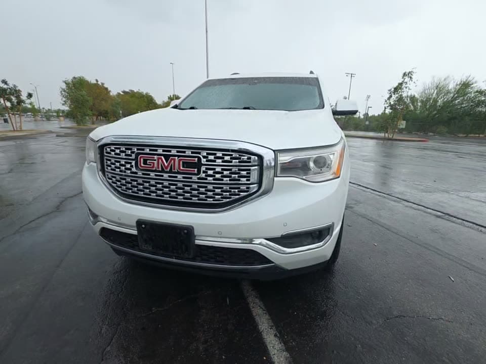 2017 GMC ACADIA Denali 1