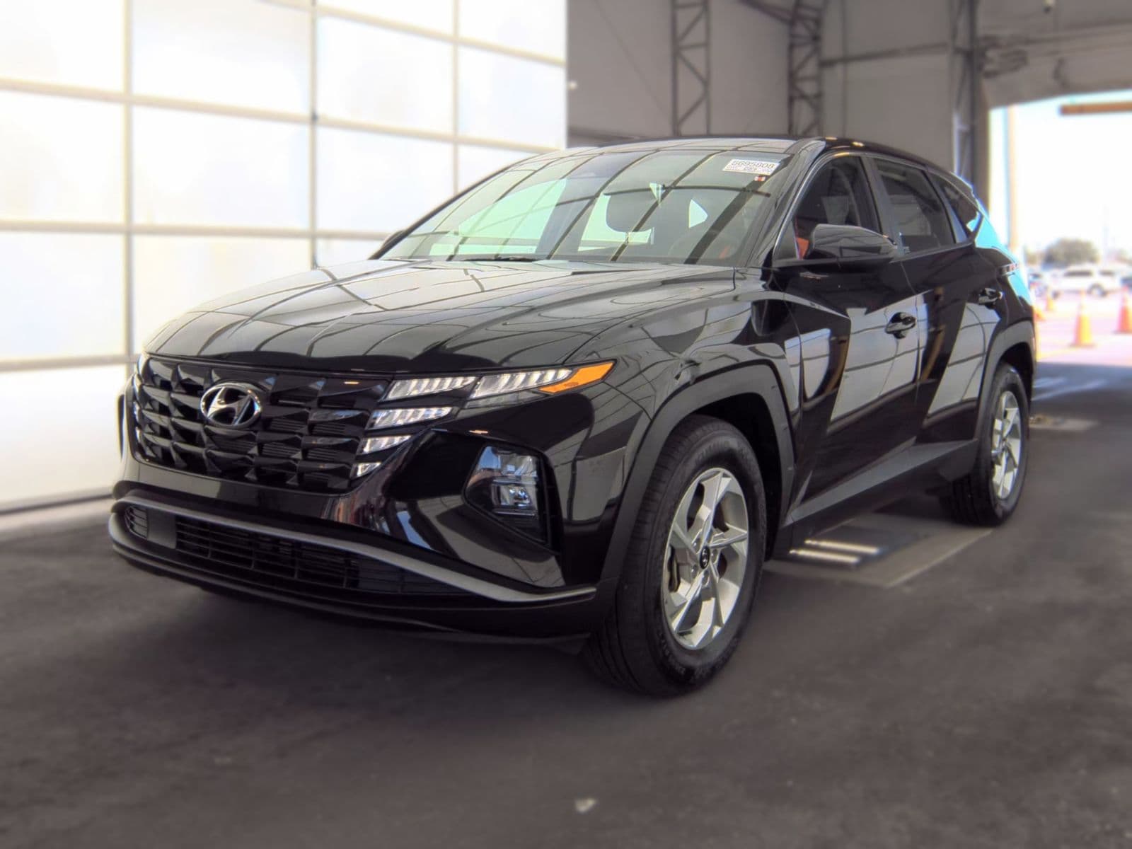 2024 HYUNDAI TUCSON SE