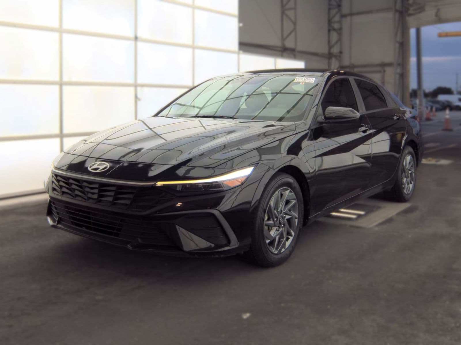 2024 HYUNDAI ELANTRA SEL 1
