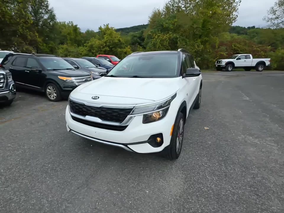 2021 KIA SELTOS S 1