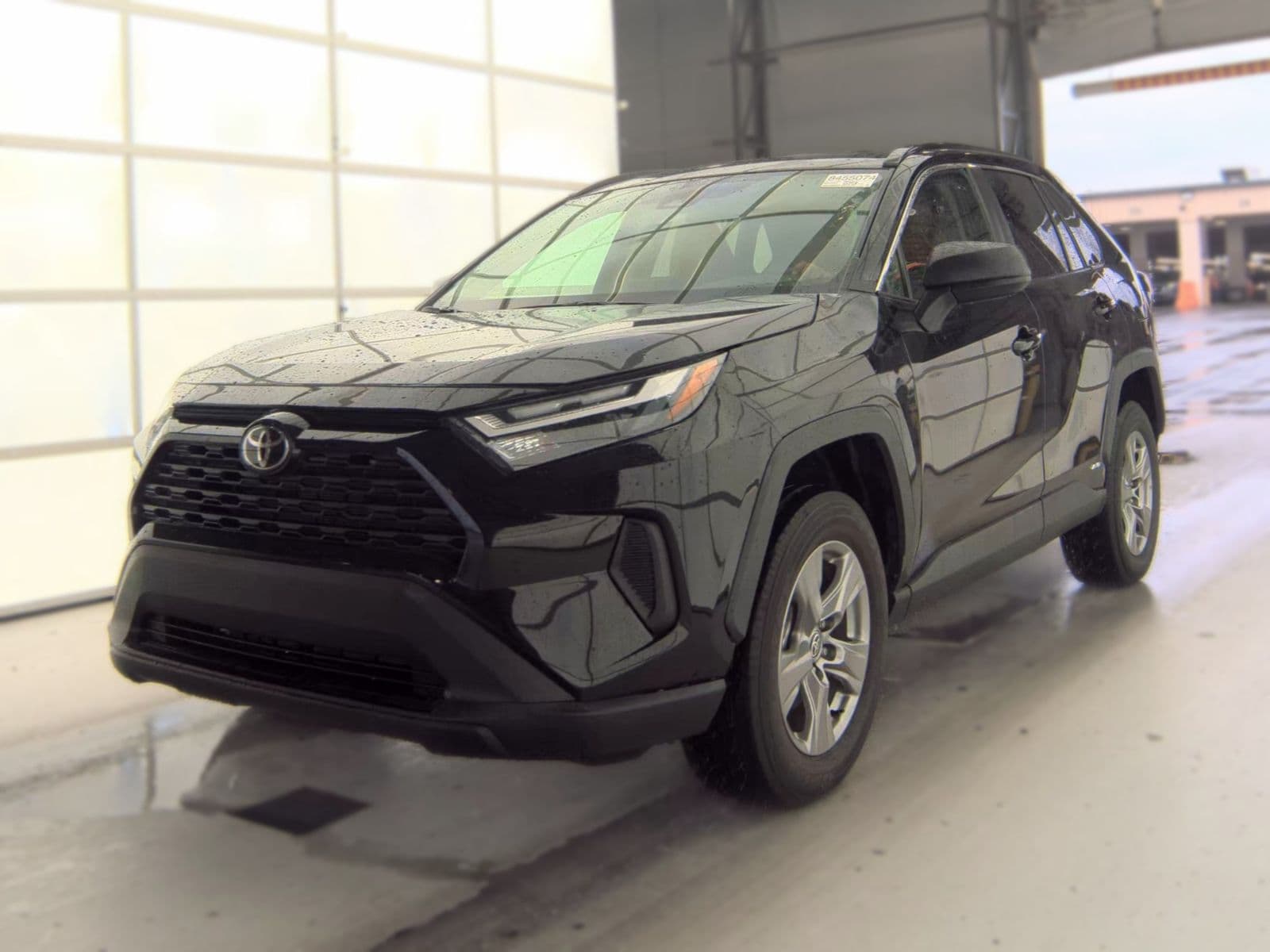 2025 TOYOTA RAV4 HYBRID LE
