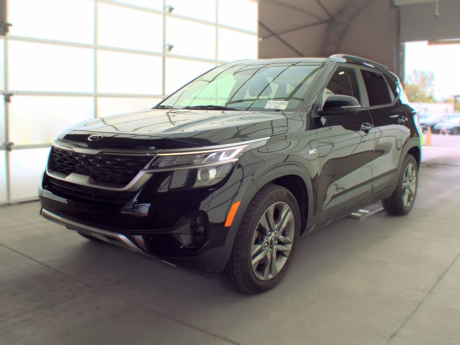 2021 KIA SELTOS S 1