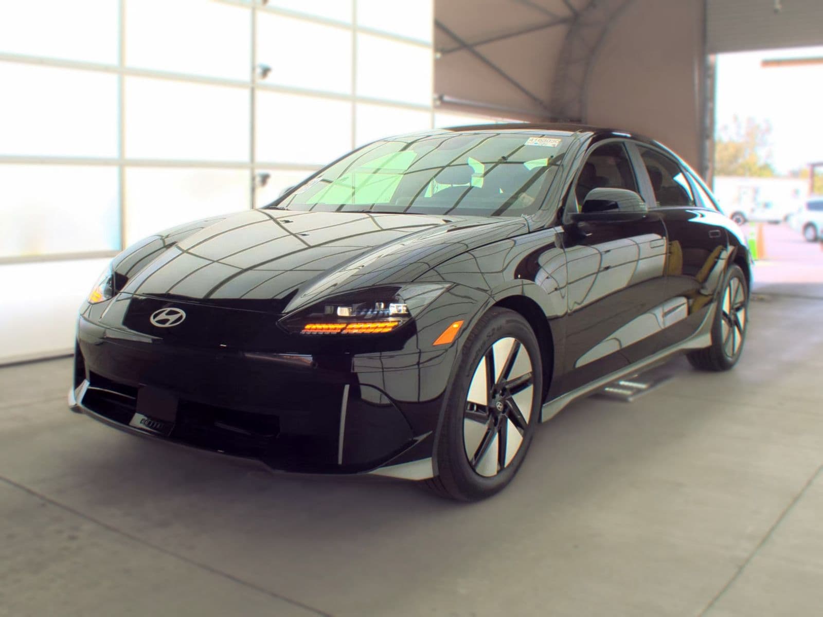 2024 HYUNDAI IONIQ 6 SE