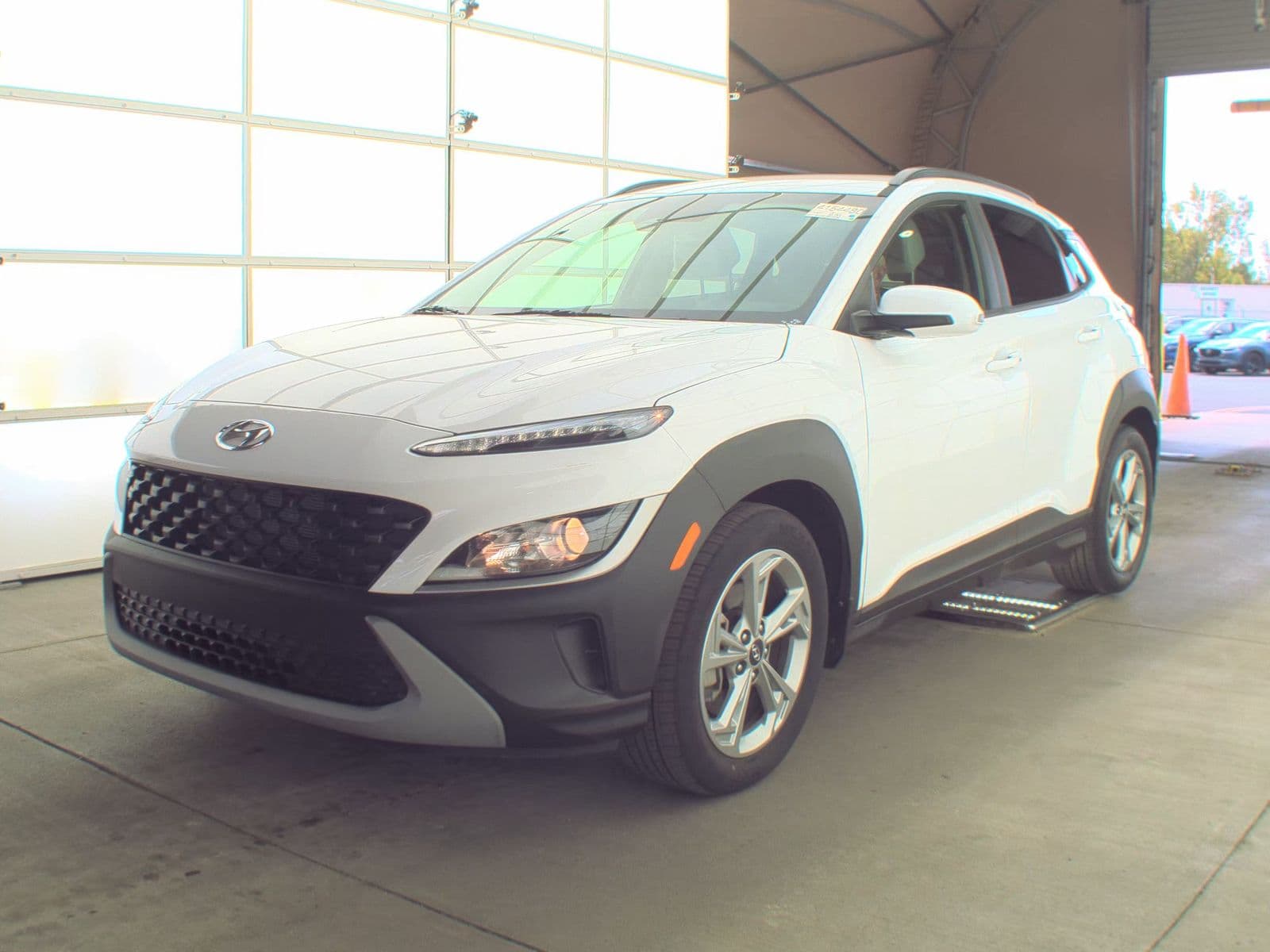 2023 HYUNDAI KONA SEL 1
