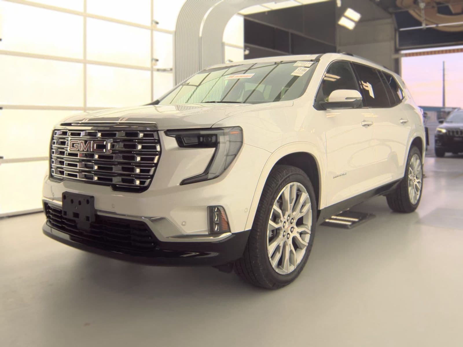 2024 GMC ACADIA Denali