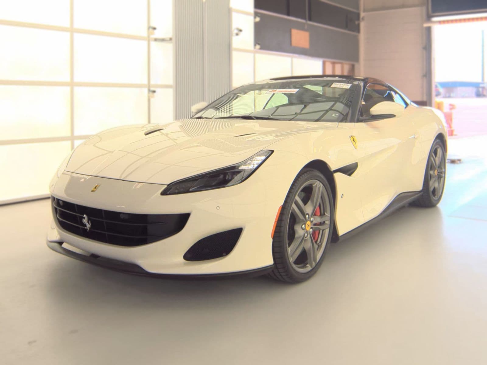 2019 FERRARI PORTOFINO Base