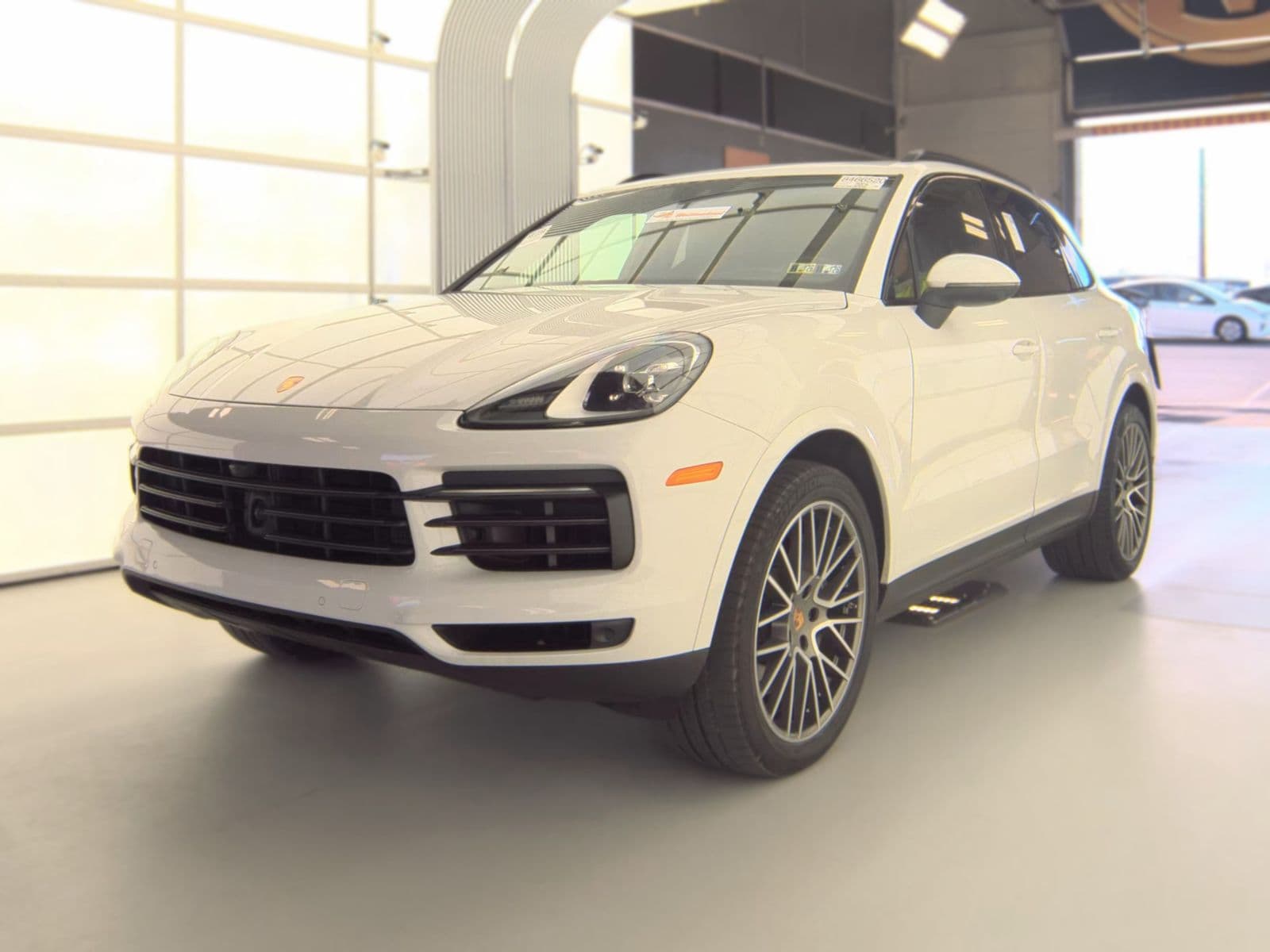 2023 PORSCHE CAYENNE PLATINUM Edition