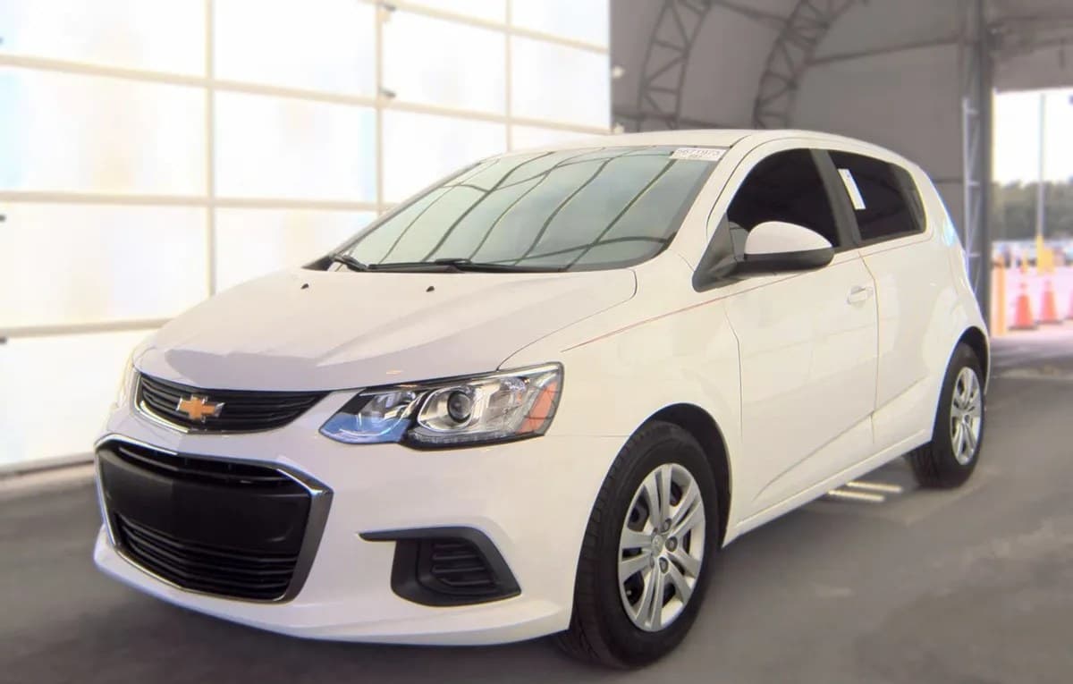 2017 CHEVROLET SONIC LT 1