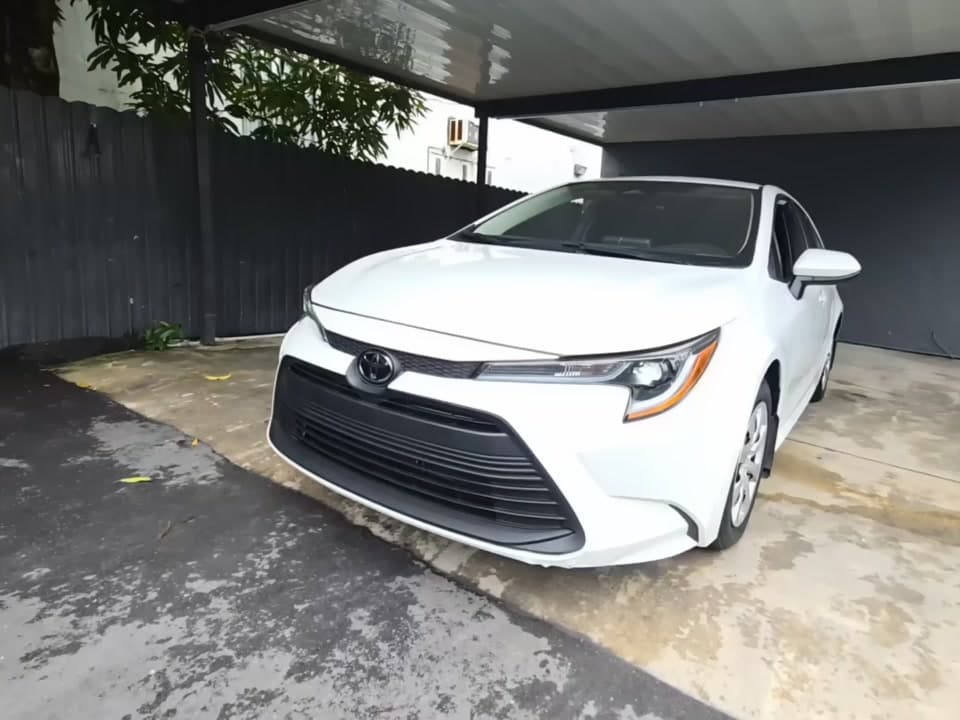 2025 TOYOTA COROLLA LE
