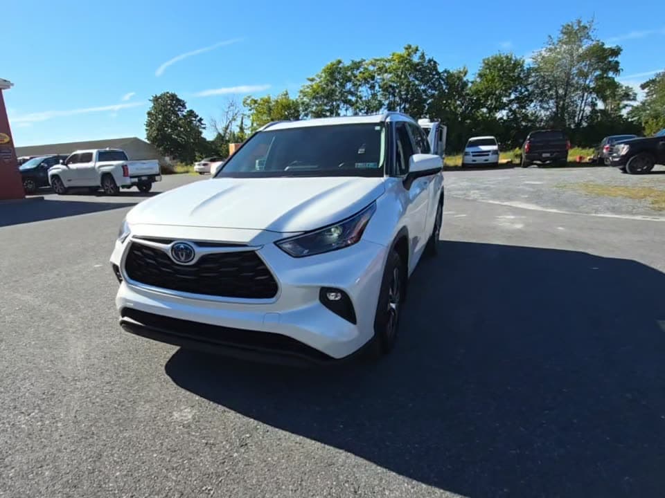 2023 TOYOTA HIGHLANDER HYBRID XLE