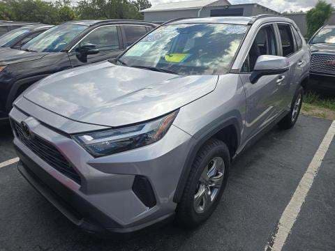 2023 TOYOTA RAV4 XLE