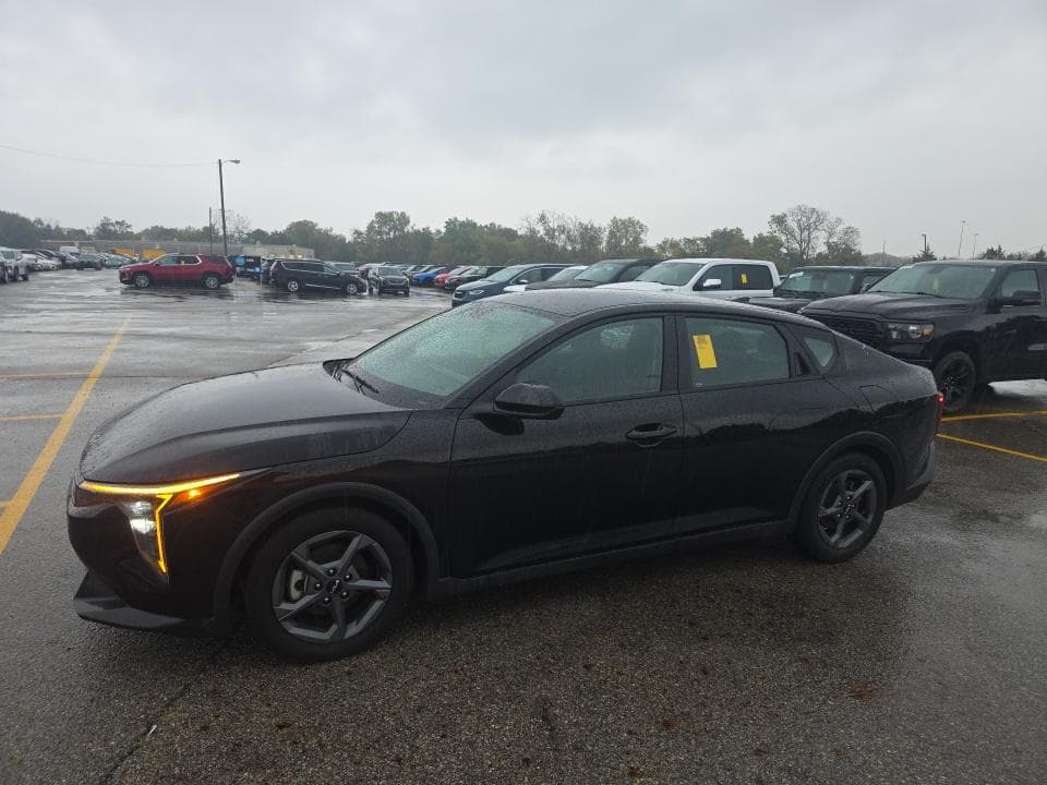 2025 KIA K4 LXS 1