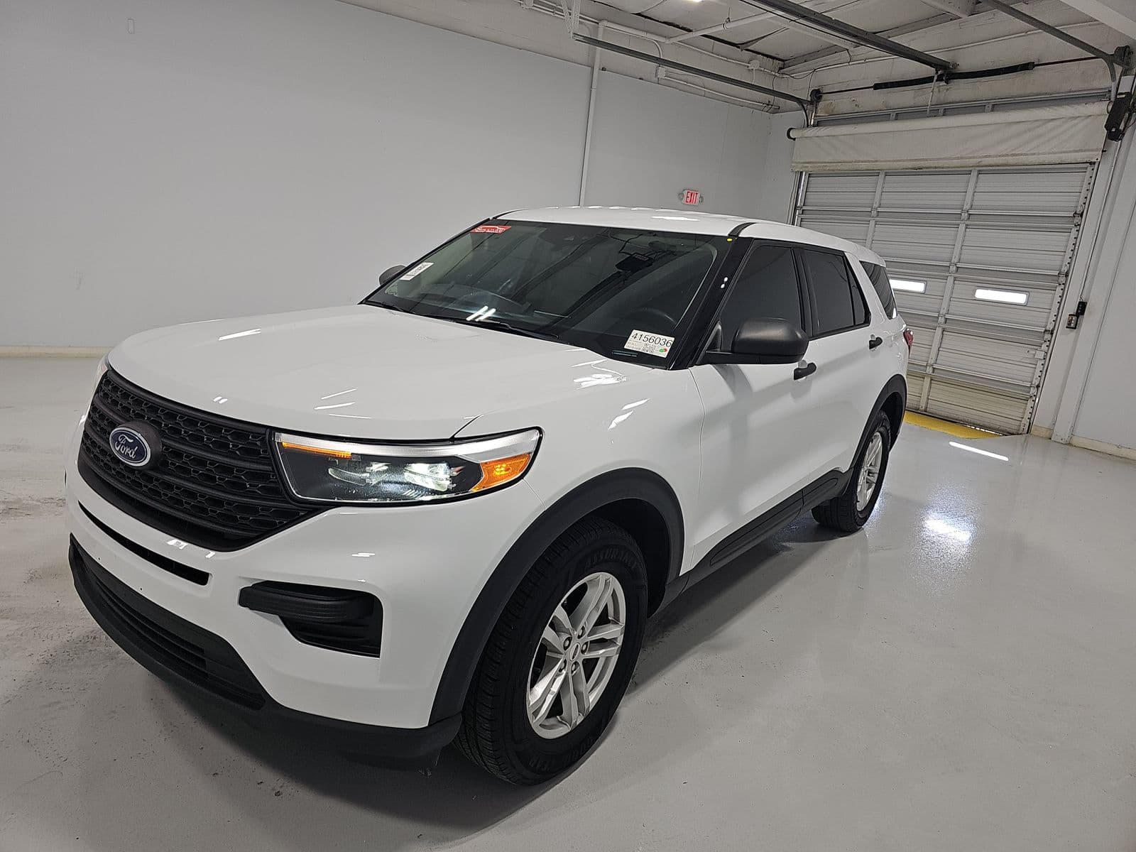 2023 FORD EXPLORER Base 1