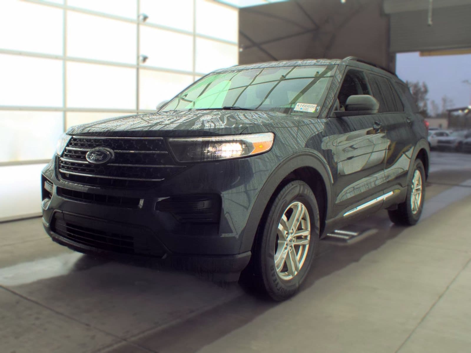 2023 FORD EXPLORER XLT 1