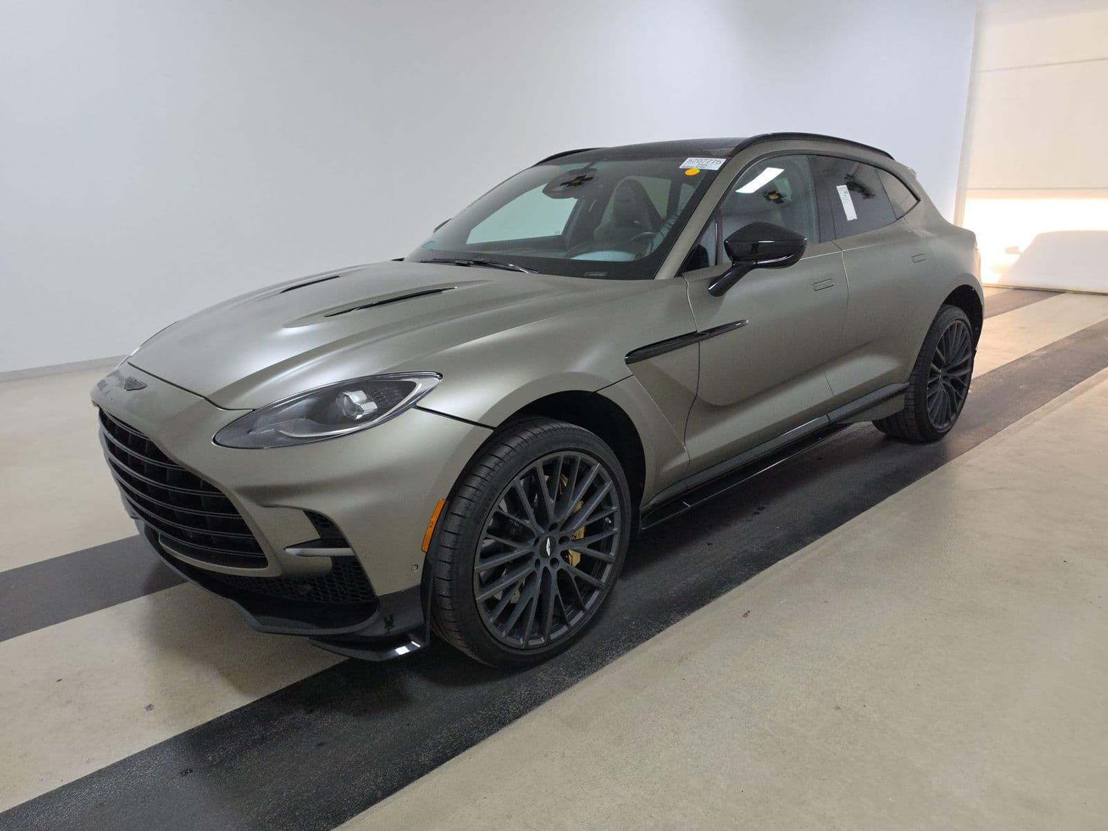 2023 ASTON MARTIN DBX 707