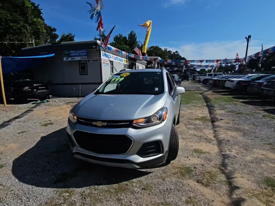 2019 CHEVROLET TRAX LT 1