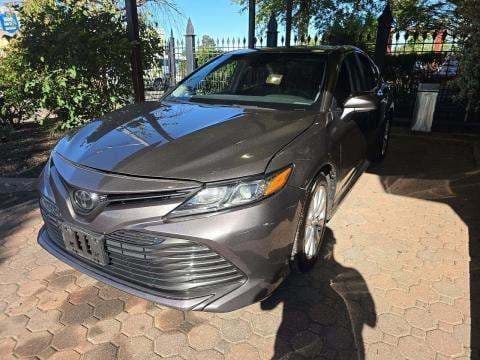 2018 TOYOTA CAMRY LE