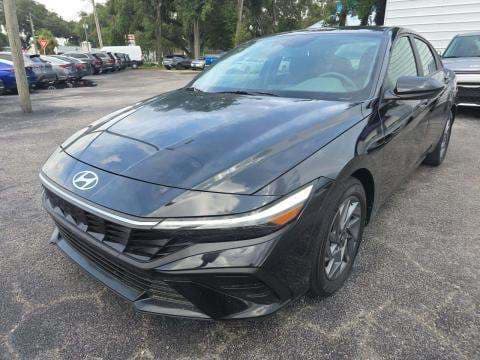 2024 HYUNDAI ELANTRA SEL 1