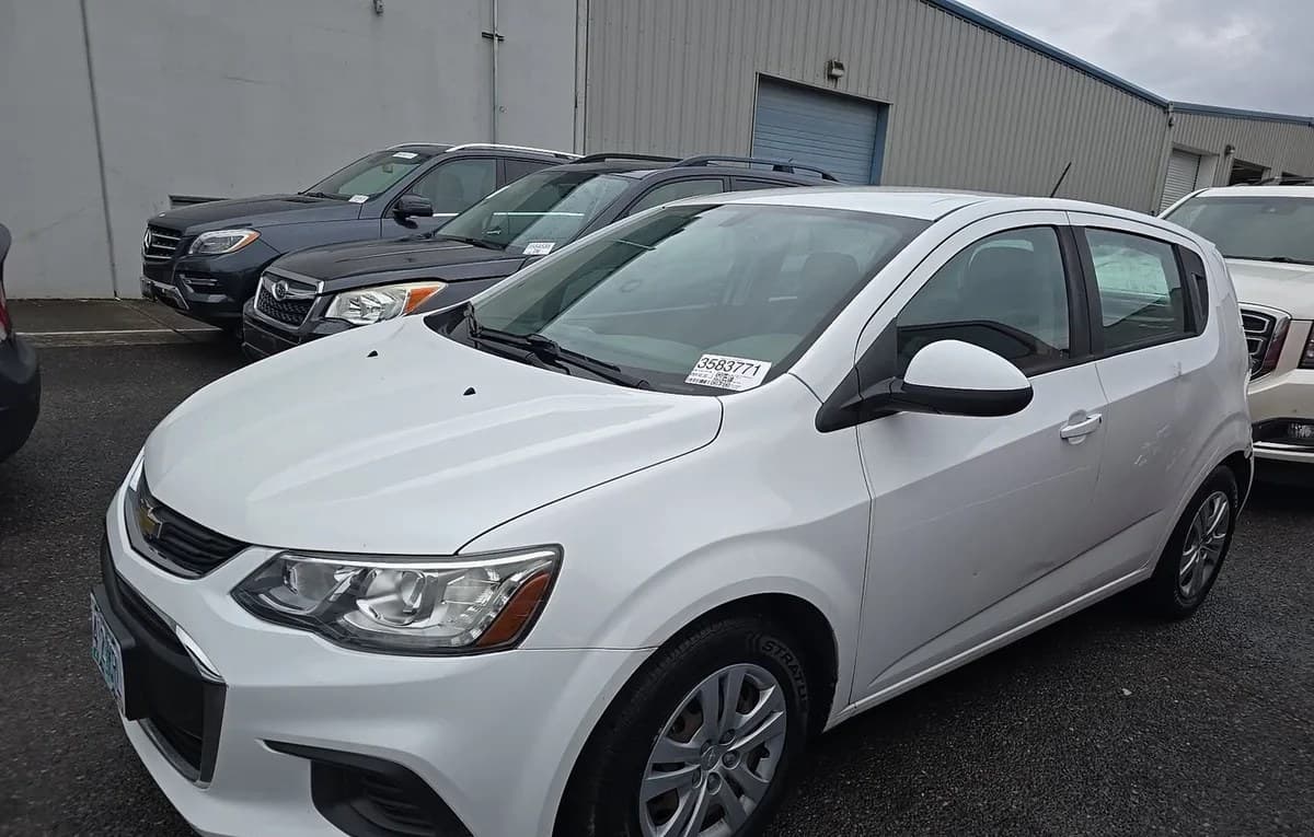2017 CHEVROLET SONIC LT 1
