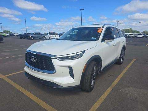 2024 INFINITI QX60 LUXE