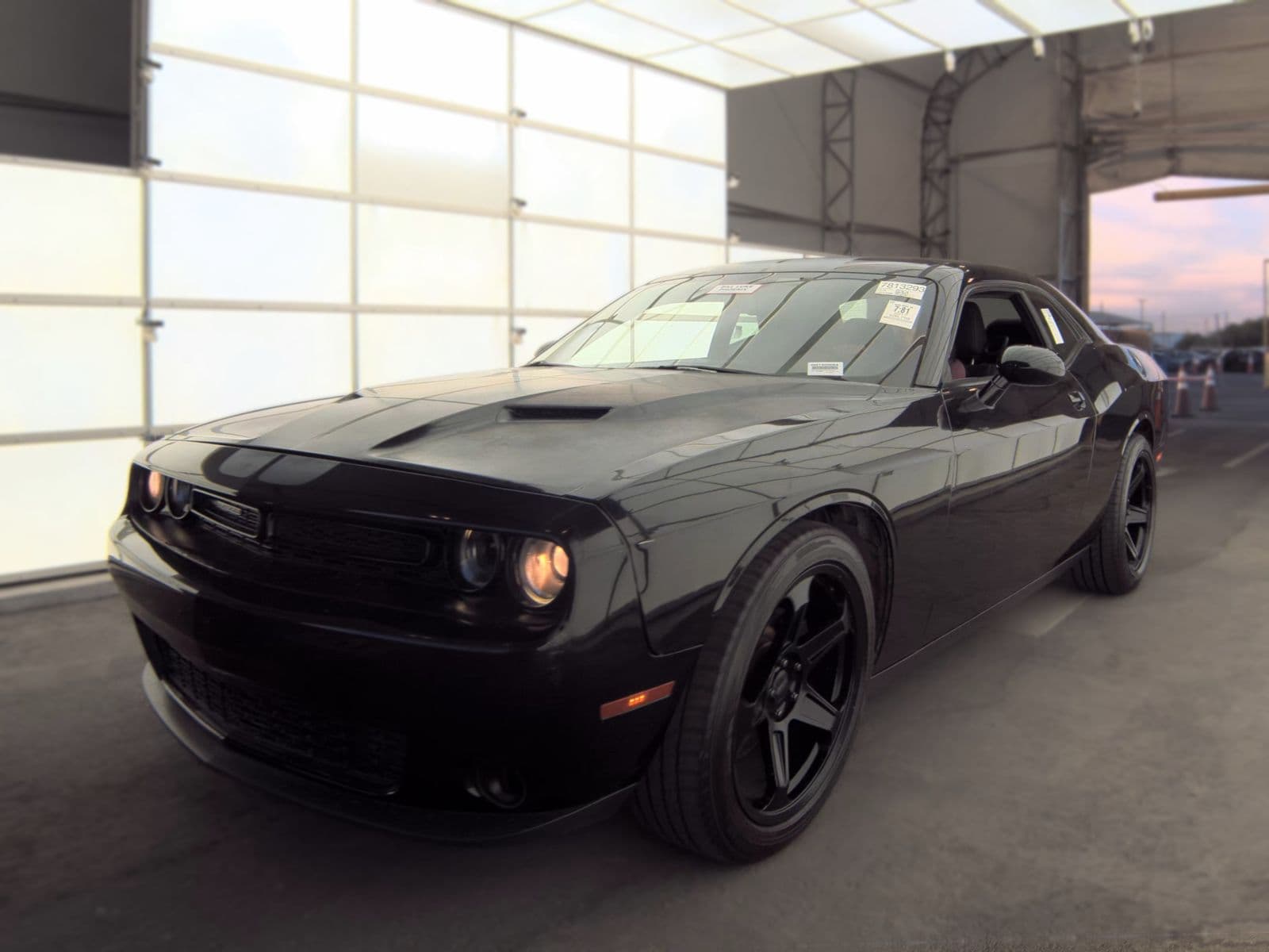 2017 DODGE CHALLENGER SXT 1