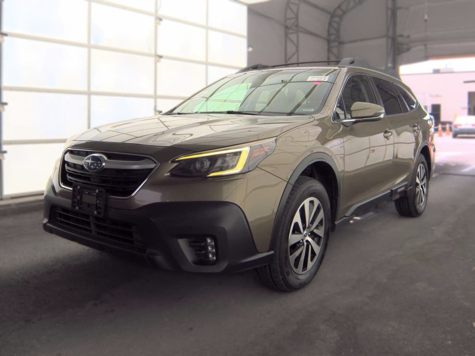 2021 SUBARU OUTBACK Premium 1