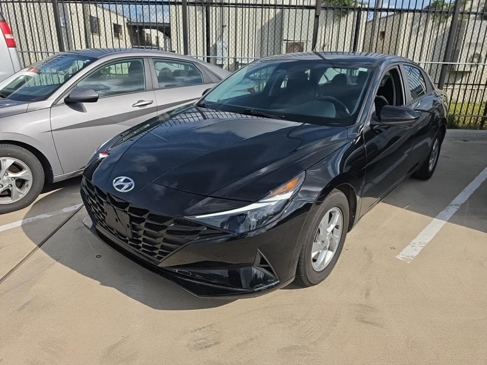 2023 HYUNDAI ELANTRA SE