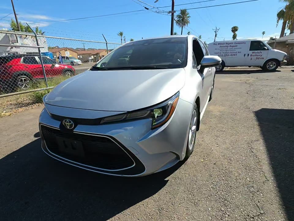 2020 TOYOTA COROLLA XLE