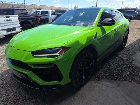 2022 LAMBORGHINI URUS Base