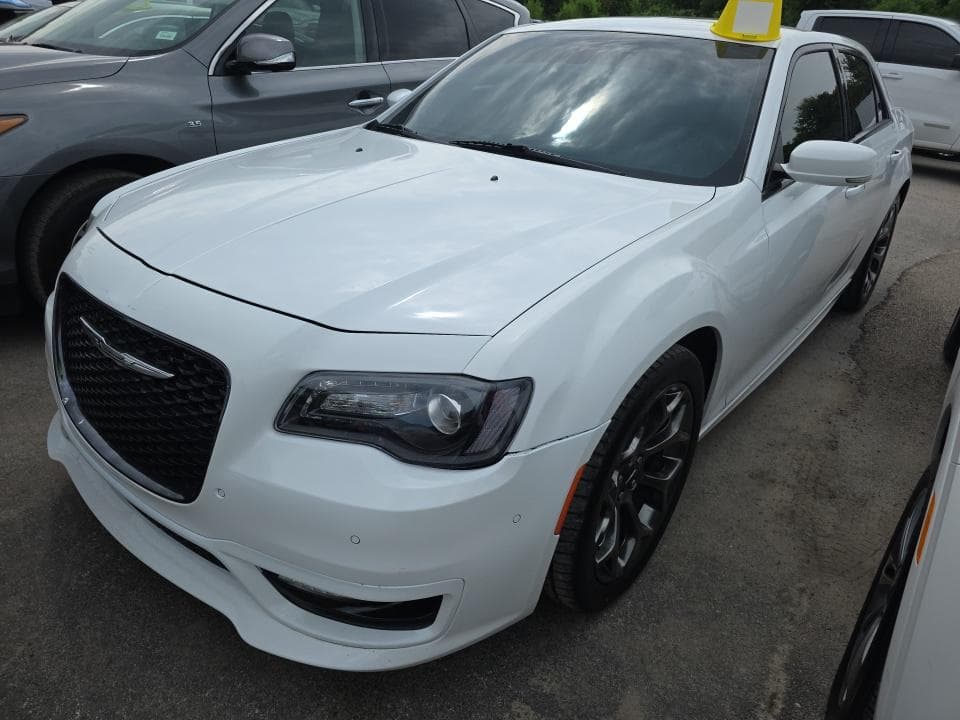 2018 CHRYSLER 300 S 1