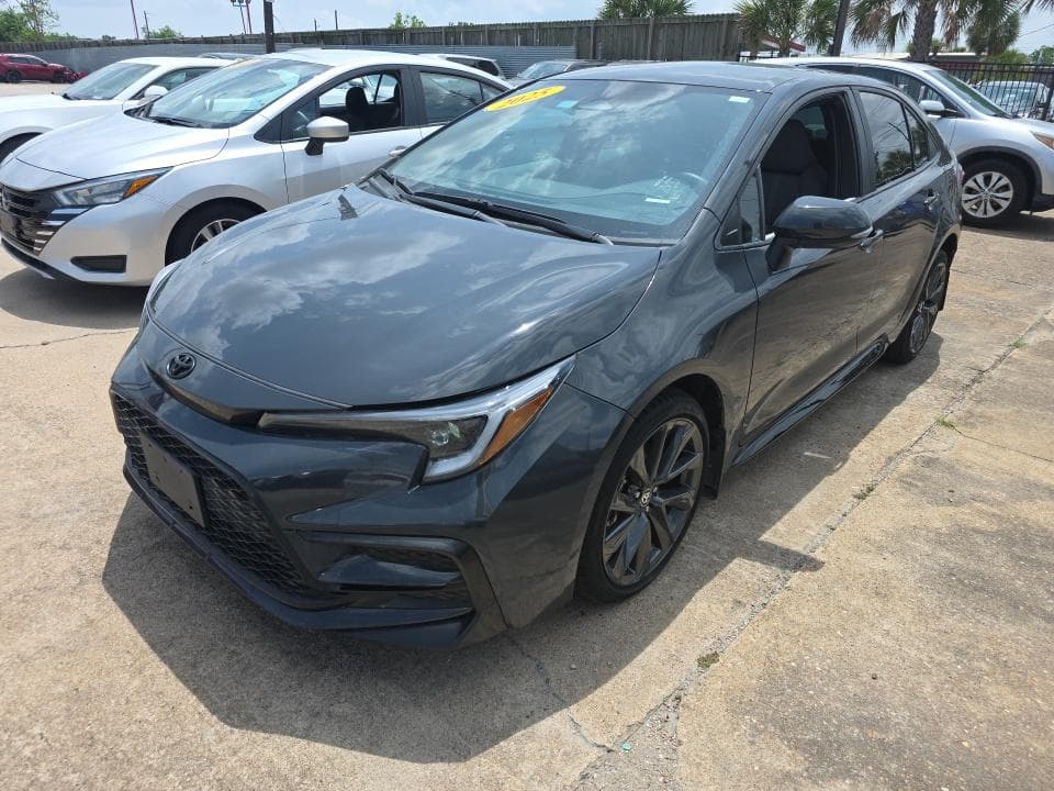 2025 TOYOTA COROLLA SE