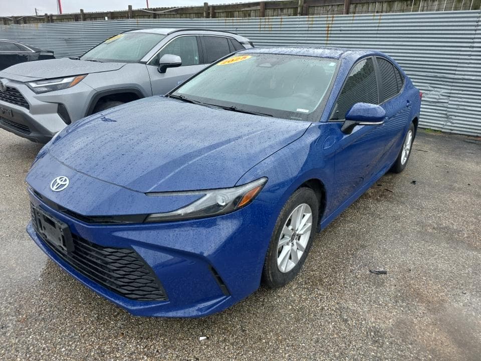 2025 TOYOTA CAMRY LE