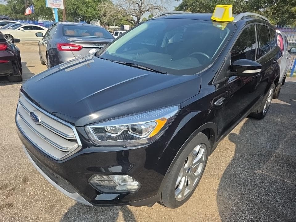 2019 FORD ESCAPE Titanium 1