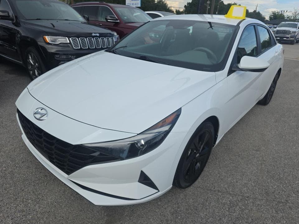 2022 HYUNDAI ELANTRA SEL