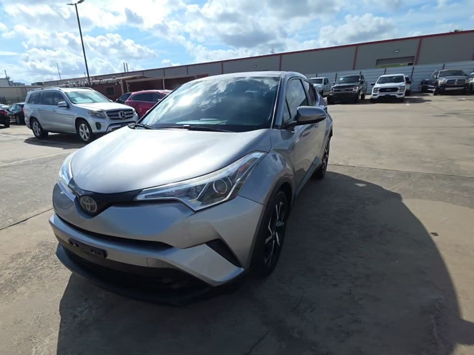 2018 TOYOTA C-HR XLE