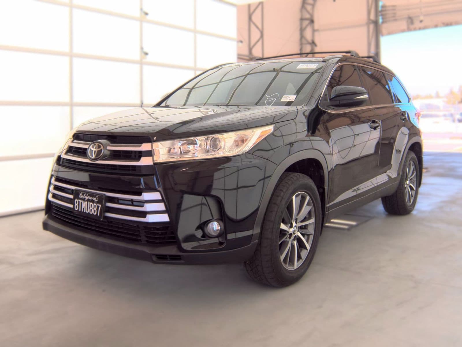 2019 TOYOTA HIGHLANDER XLE