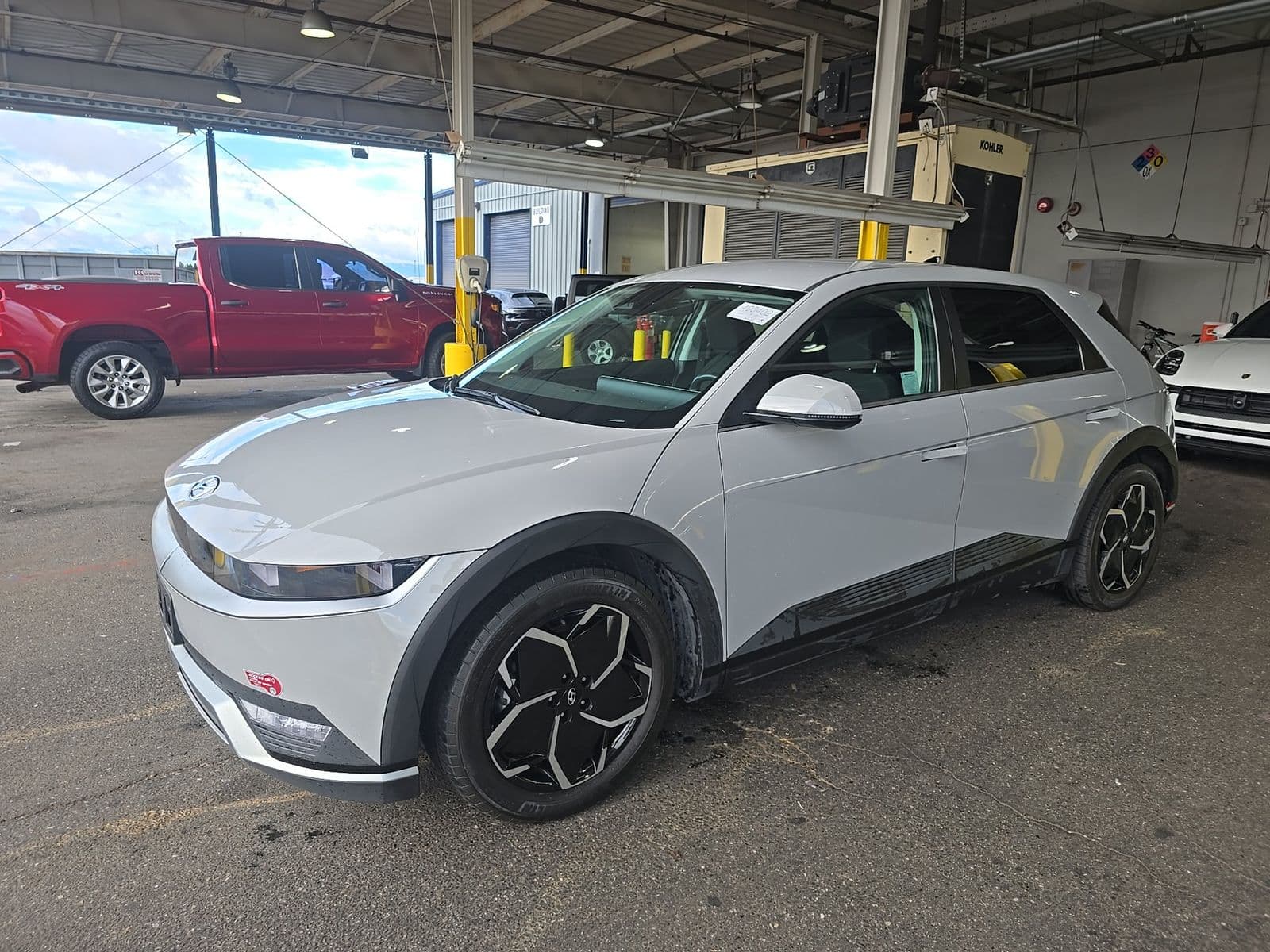 2024 HYUNDAI IONIQ 5 SE 1